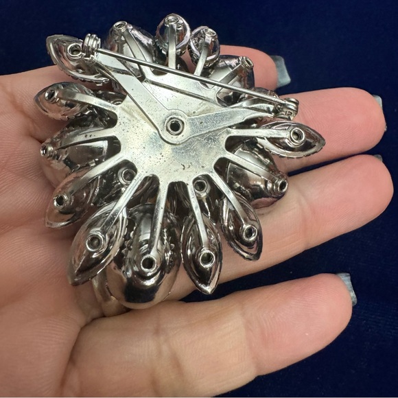 Vintage Large Cluster Clear AB Crystal Rhinestone Brooch Flower Silver Setting - Picture 7 of 9